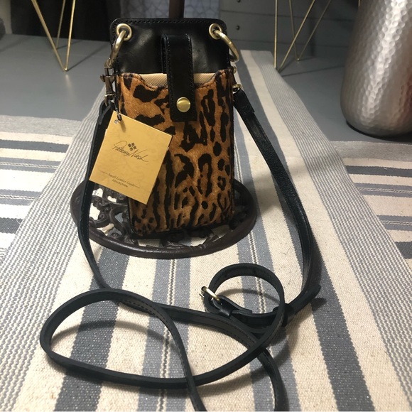 Patricia Nash Bags Nwt Patricia Nash Leopard Print Crossbody Bag